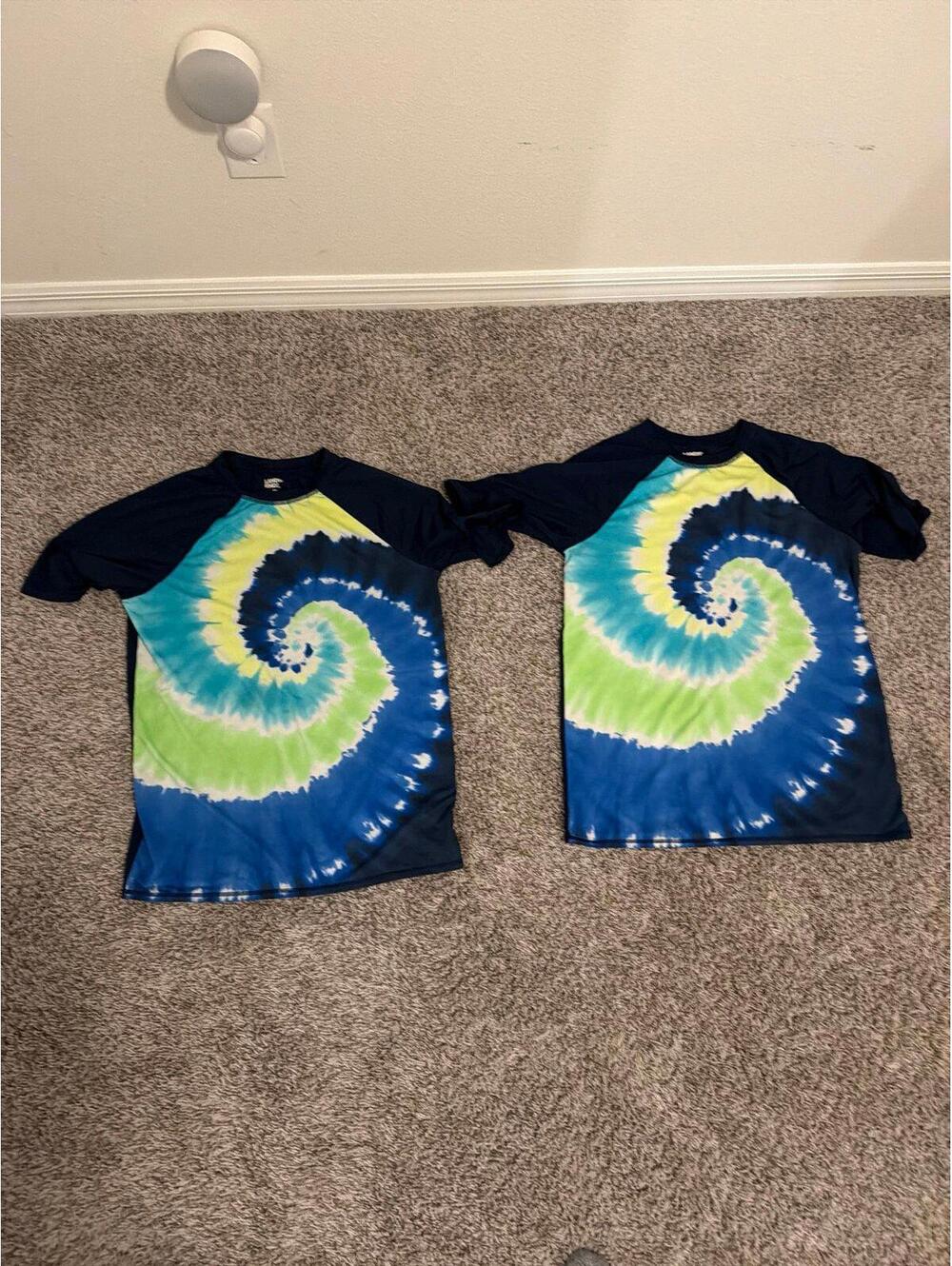 Lands End Boys XXL Husky Tie-Dye Rash Guards Lot of 2